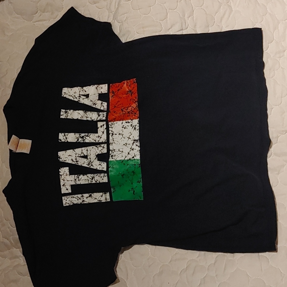 3/$20 Italia T-shirt